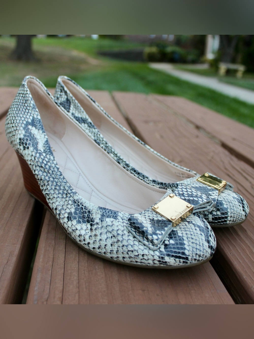 Cole Haan Tali Snake Print Grand Bow Wedges Sz 7.5